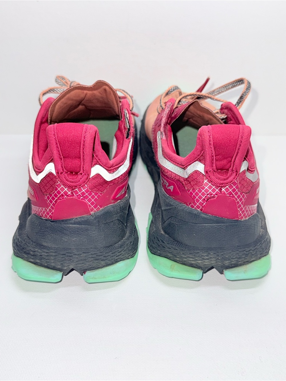 Altra Women's Olympus 5 Trail Shoes - Coral Peach & Magenta - Picture 6 of 8